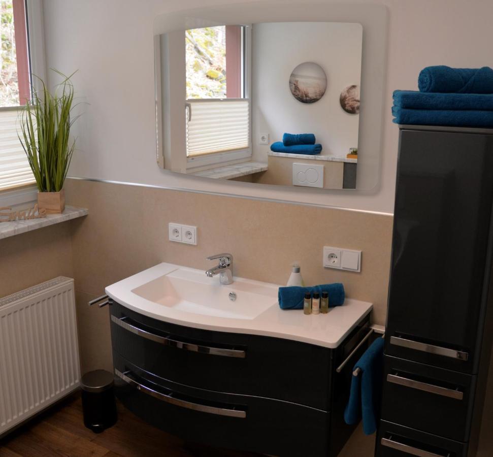 Am Quellenhaeuschen Appartement Naila Buitenkant foto