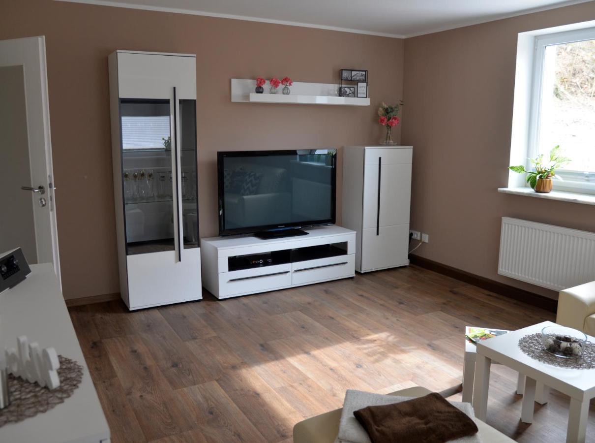 Am Quellenhaeuschen Appartement Naila Buitenkant foto
